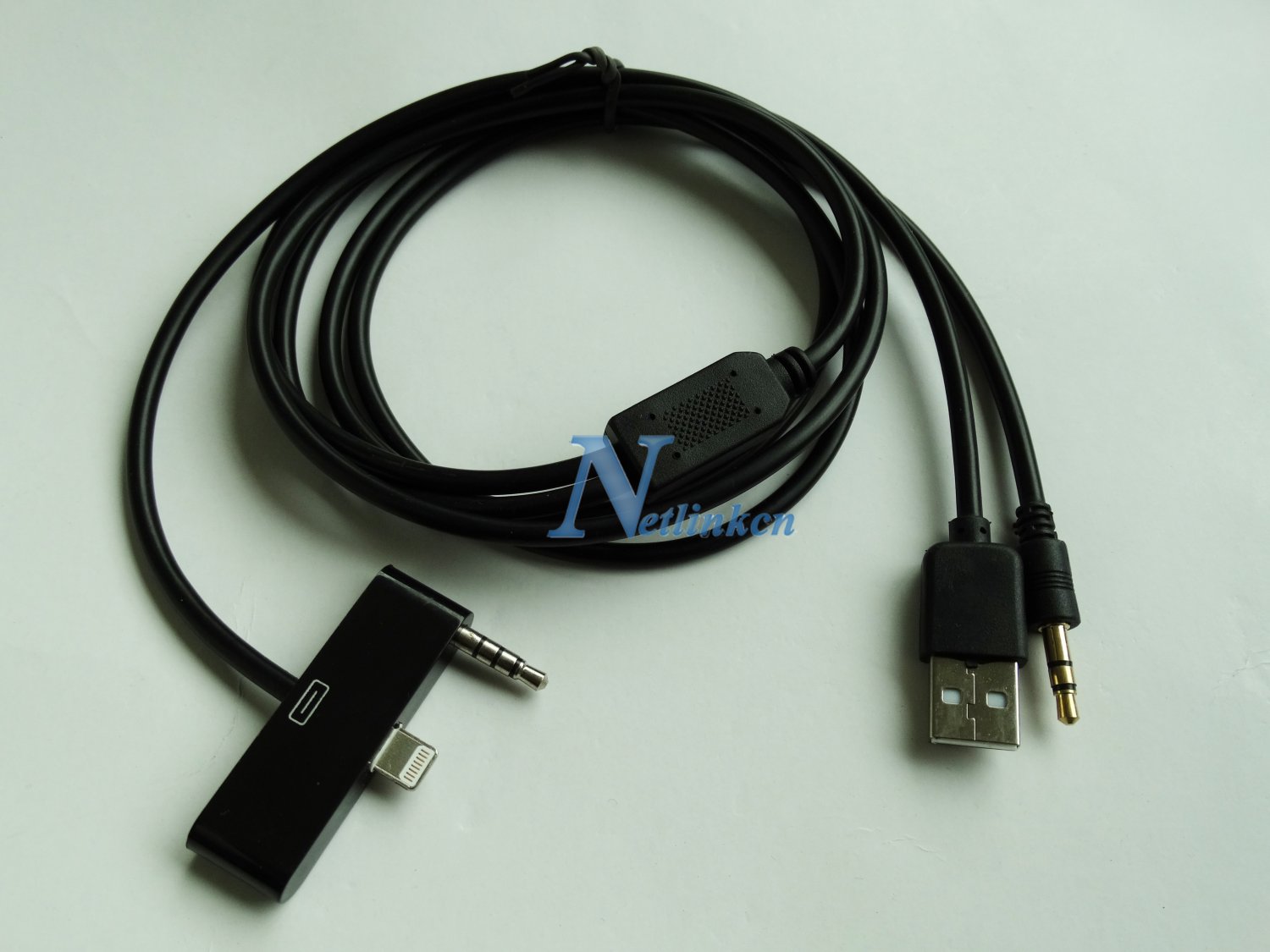 CADILLAC CTS AUX CABLE 8PIN iPHONE 5 5s 5c iPOD TOUCH 5th GEN 25908035 USB 3.5MM