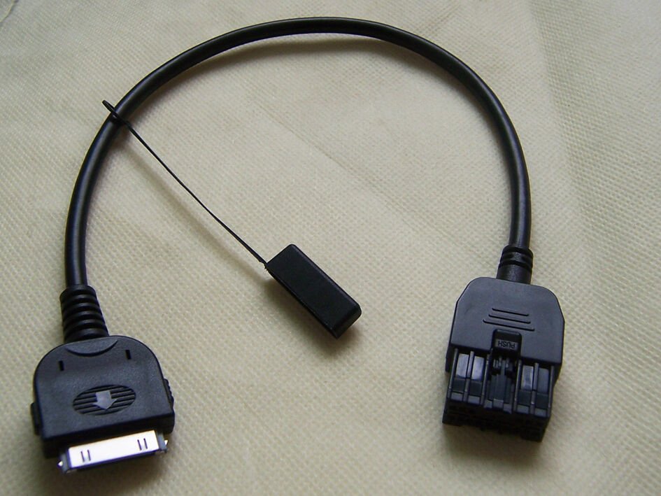IPOD Aux Audio Cable For 2009-2013 Infiniti EX35 FX35 FX50 G35 G37 QX56
