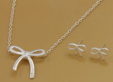 Silver Small Bow Necklace Set