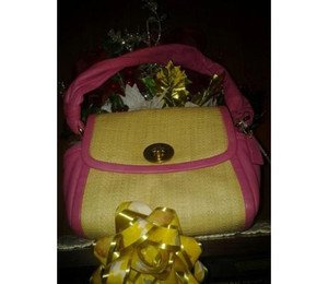 Pink Coach handbag v cute