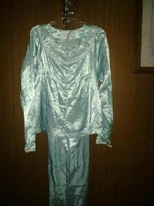 Moon dance v pretty pajamas cotton v soft 4 her size 14-16