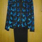 Lawrence 100% silk v pretty suit with sparkle 4 woman size . M .