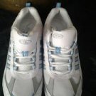 Athleic works sneaker 4 women walking size 6 new