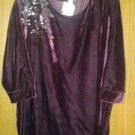 Srench. V pretty velvet top with sparkle for  woman size18-20.