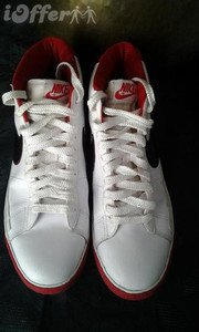 Nike sneaker for men size 11 high neck