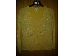 Notation v cute top for women  size L