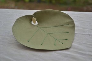 Green Leaf Coasters with beads - Drink Coasters - Beverage Coasters - Set of 4