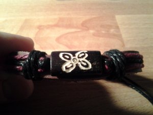 Adjustable leather bracelet