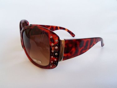 Good Brand New Women's Oval Sunglasses With Tortoise Frames and Rhinestones