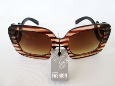 New High Fashion Designer Style Women's Sunglasses & Shades with Swirl Frames