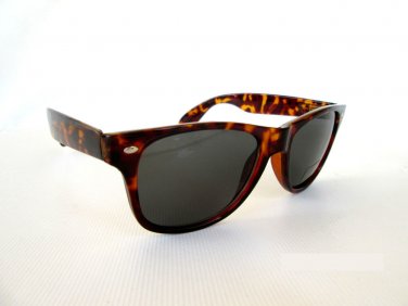 Good New Tortoise Wayfarer Unisex Sunglasses With Dark Lens for Men and Women