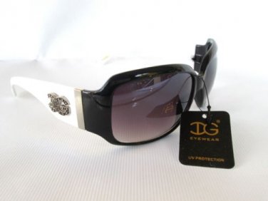 Good Light Weight Oval, Round Shades Women Sunglasses With Smoke Black Lens, NEW