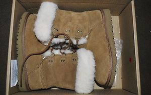 UGG AUSTRALIA SOPHY GIRLS KIDS BEIGE CHESTNUT LACE UP BOOTS SHOES 2