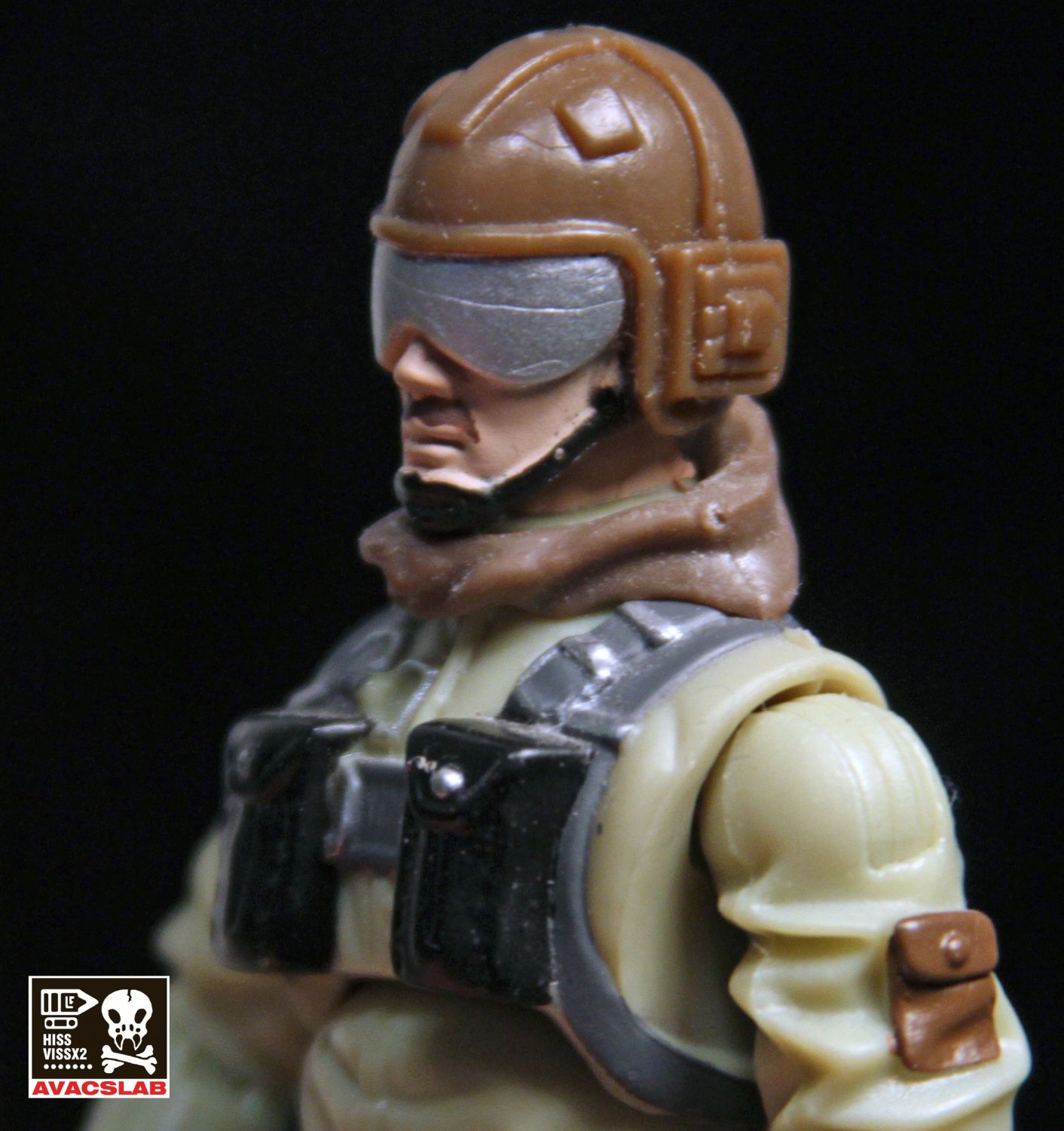 Neck Tuck   (Please Specify Color)