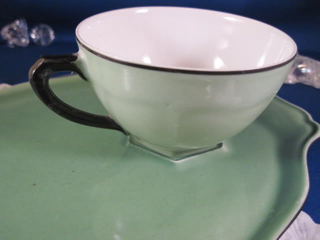 VINTAGE MADE IN CZECHOSLOVAKIA GREEN SAUCER/PLATE SET