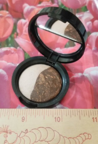Laura Geller Baked Eye Shadow Duo ~ SUNSTONE / BEWITCHING BRONZE  ~ .06 oz / 1.8 g Full Size