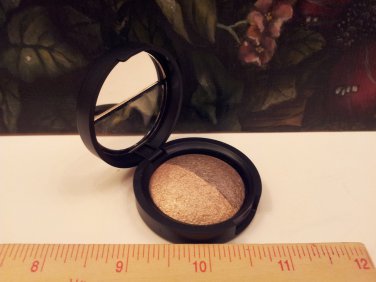 Laura Geller Baked Shadow Duo  ~ HONEY / SABLE ~ .06 oz Full Size