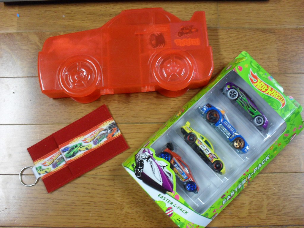 Hot Wheels Easter 4 Pack Gift Set - RED