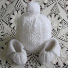 Hand knitted baby set shoes and hat 0-3 months