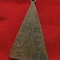 LORD BUDDHA TRIANGLE METAL COIN THAI ANTIQUE SUCCESS YANTRA LUCKY AMULET PENDANT