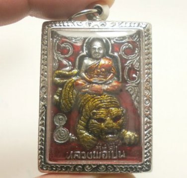LP PERN RIDE TIGER LORD HANUMAN MUAY THAI AMULET LIFE PROTECTION BUDDHA PENDANT