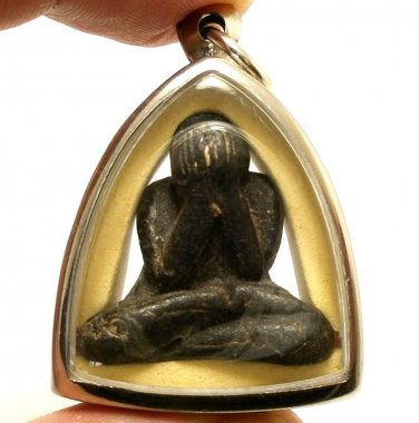 PIDTA PITTA CLOSE EYES BUDDHA LP KRON CRON REAL THAI AMULET PENDANT LUCKY GAMBLE