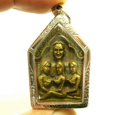 KHUNPAEN HOLD 3 LADY LP PIN THAI LOVE APPEAL AMULET PENDANT ATTRACTION TALISMAN