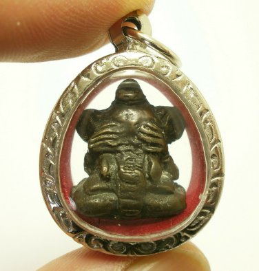 PIDTA LORD GANESHA TINY PENDANT CLOSE EYES HINDU GOD OF SUCCESS GANAPATI GANESH