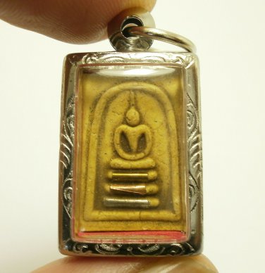 SMALL PHRA SOMDEJ LP MUI WAT DONRAI 1971 THAI BUDDHA AMULET WIN SUCCESS PENDANT