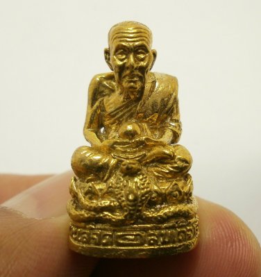 LP TUAD COBRA SNAKE THAI MINI STATUE FIGURINE STRONG PROTECTION POO THUAD AMULET