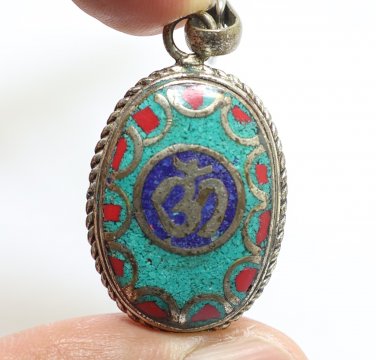 OM TIBET VINTAGE PENDANT BLESSED HINDU AUM TIBETAN TURQUOISE CHARM OHM NECKLACE
