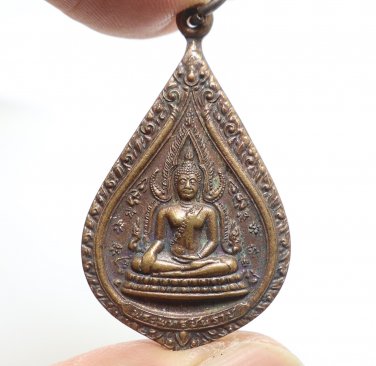 PHRA BUDDHA CHINNARAJ COIN AMULET BLESSED IN SISAKET AMULET LUCKY RICH PENDANT