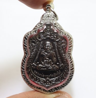 LP TUAD WAT CHANGHAI 1999 COIN THAI PROTECTION BUDDHA LUCKY POO THUAD AMULET (1)
