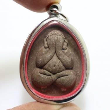 LP HONG PIDTA SANGKAJAI PERMSUP PERMSUK AMULET PITTA PENDANT CLOSE EYES BUDDHA