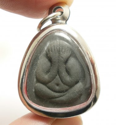 SMALL PHRA PIDTA MAHA SANAY LP TOH BLESSED 1975 PITA BUDDHA PENDANT SUCCESS RICH