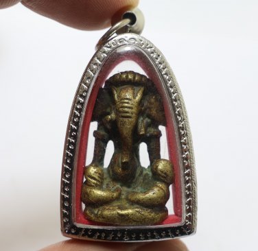 LORD GANESH PENDANT (2) BLESSED 1970s HINDU GOD OF SUCCESS WISDOM GANESHA AMULET