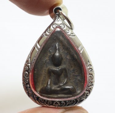 BLACK PHRA NANG KAMPANG GLEEPBUA BUDDHA AMULET PENDANT THAI MAGIC BLESS ANTIQUE