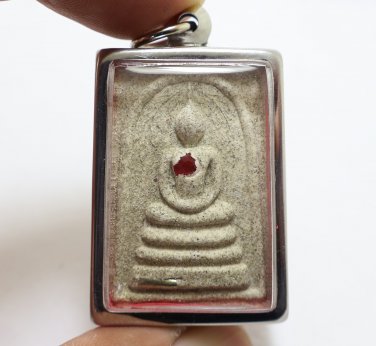 PHRA SOMDEJ LP HONG THAI TAKRUT BUDDHA RED STONE AMULET LUCKY BLESSED PENDANT 2