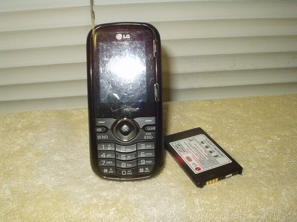 verizon page plus lg vn250 black slider phone w/ qwerty keyboard tested