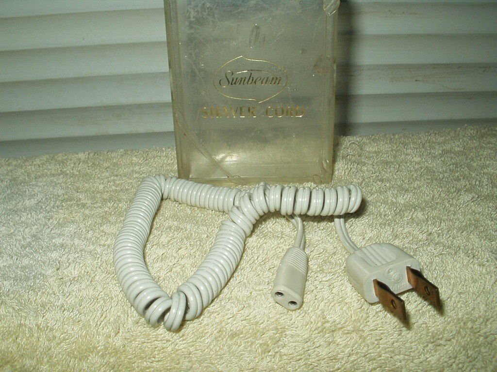 vintage sunbeam shaver razor cord 50 watt 12.5 volts with case 1 each