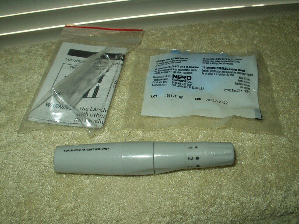 truedraw lancing device w/ ast cap & 10 true plus lancets