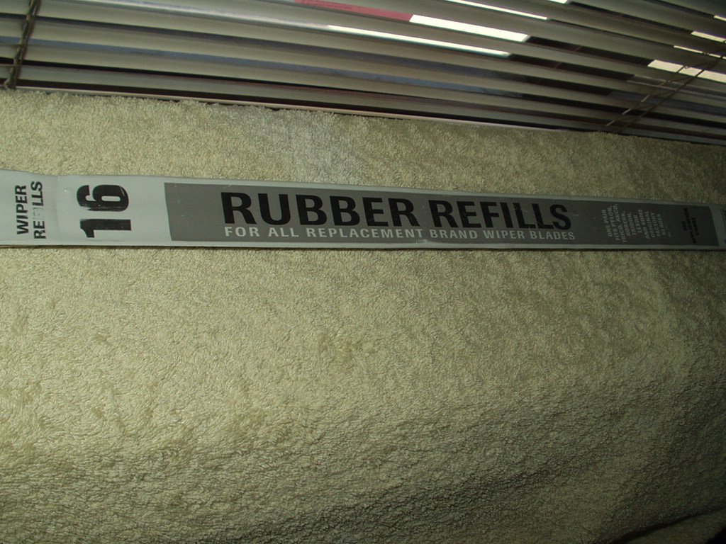 pylon # 1026 16" windshield wiper blade refill set of 2 ea in the box