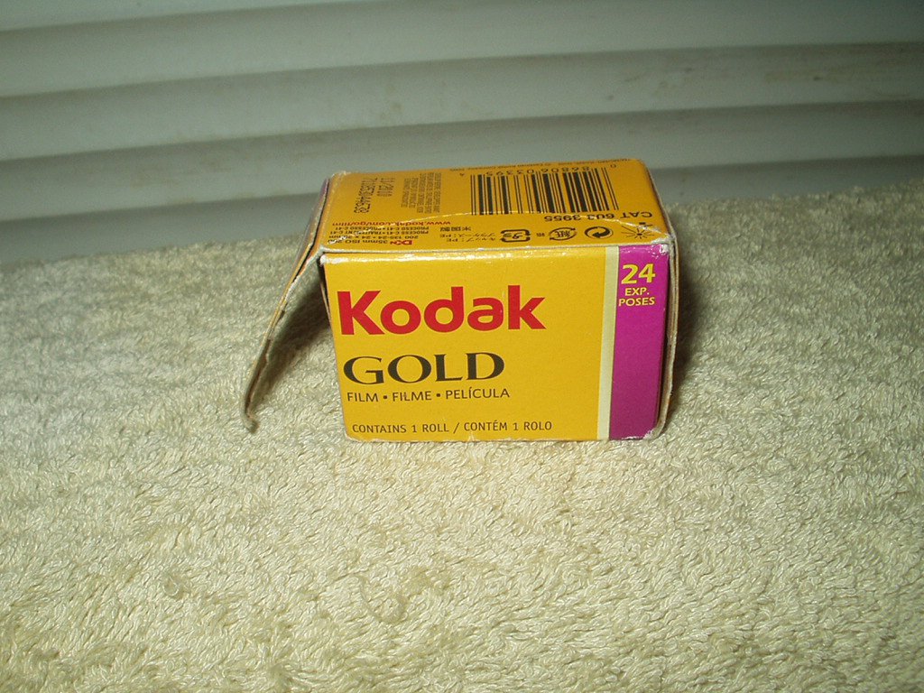 kodak gold 35mm iso 200 film 3 rolls 24 exp ea. & 1 roll ultra 400 24 exposure 4 total