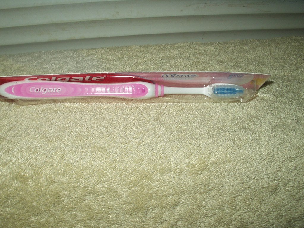 colgate wave gum comfort ultra soft bristles