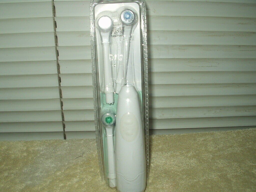 portable electric toothbrush w/ 3 brushes total h & b by tectron # fa133