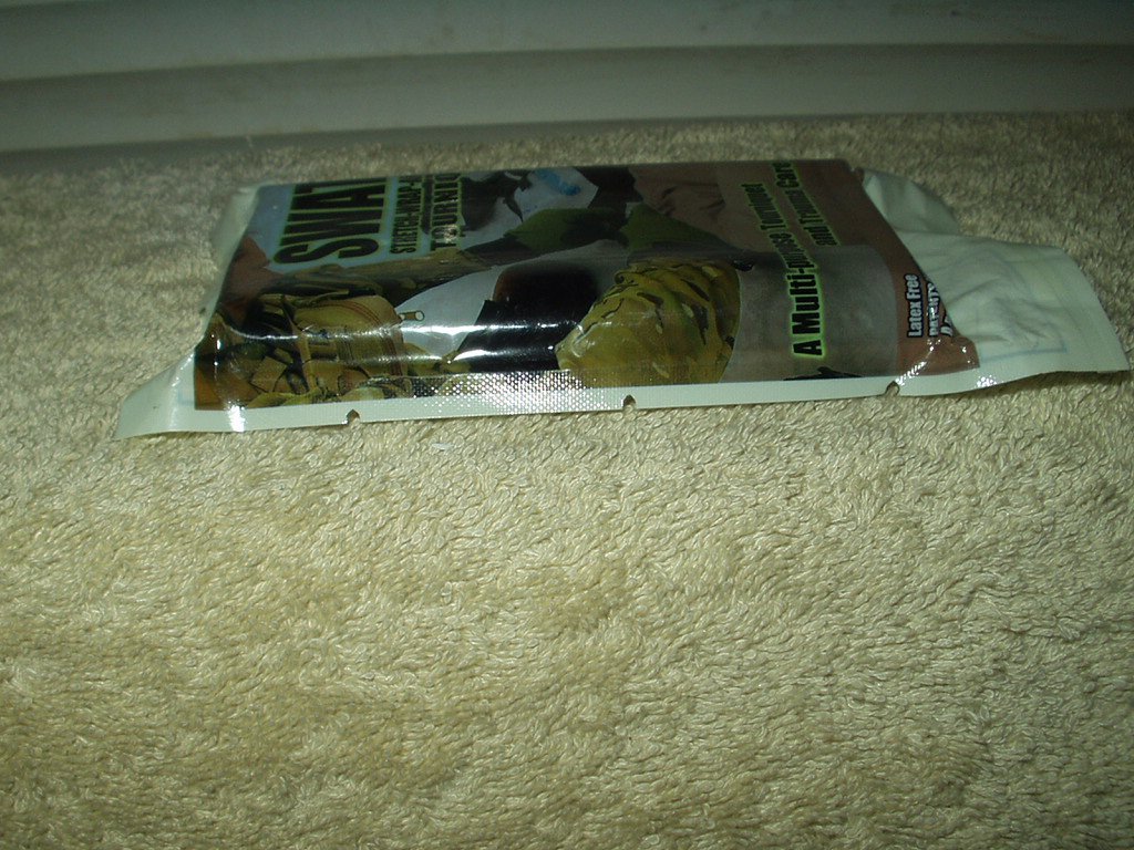 swatt stretch wrap & tuck tourniquet all purpose trauma care 1 each