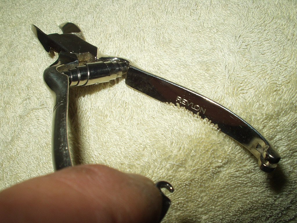 vintage nail clippers cutters heavy duty revlon 2140 german made hi