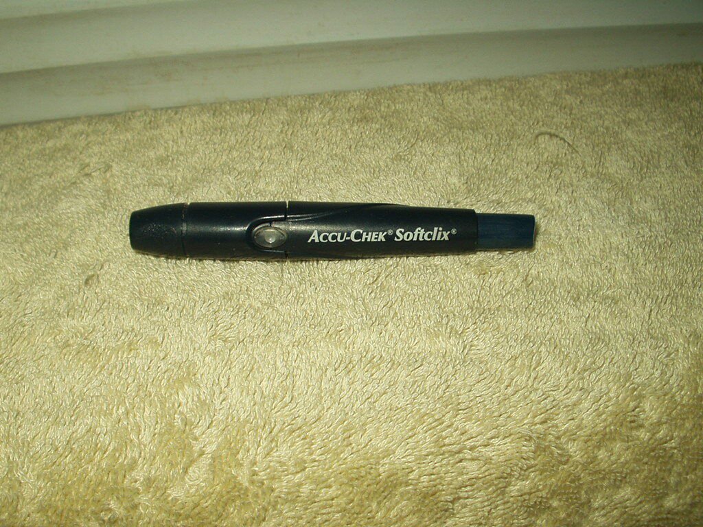 accuchek softclix blue lancing device not working parts or repair