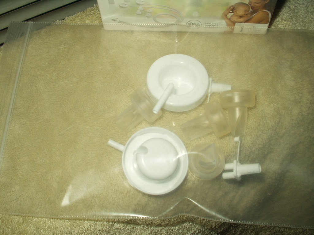 ameda spare parts kit partial 4 valves 2 adapter caps & 2 tubing adapters