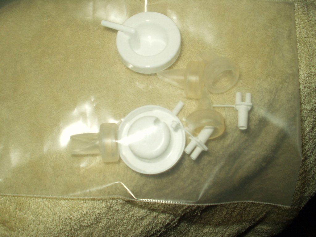 ameda spare parts kit partial 4 valves 2 adapter caps & 2 tubing adapters